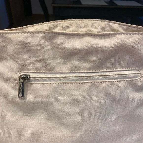 lululemon athletica Cream Lunch Bag - Picture 5 of 9